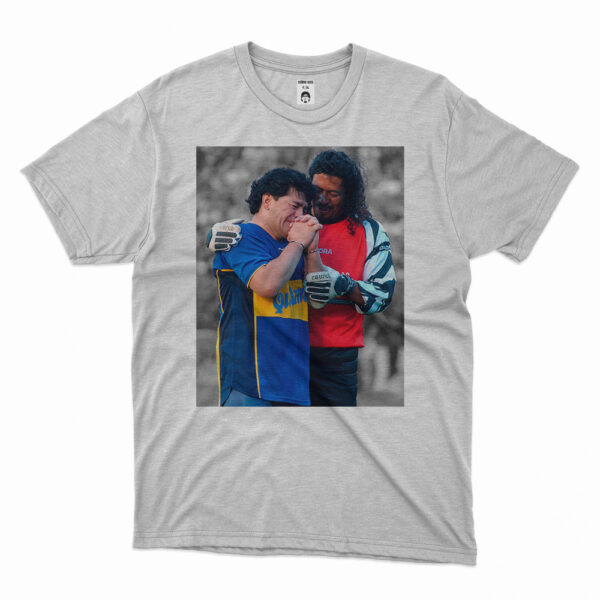 camiseta de diego maradona con higuita
