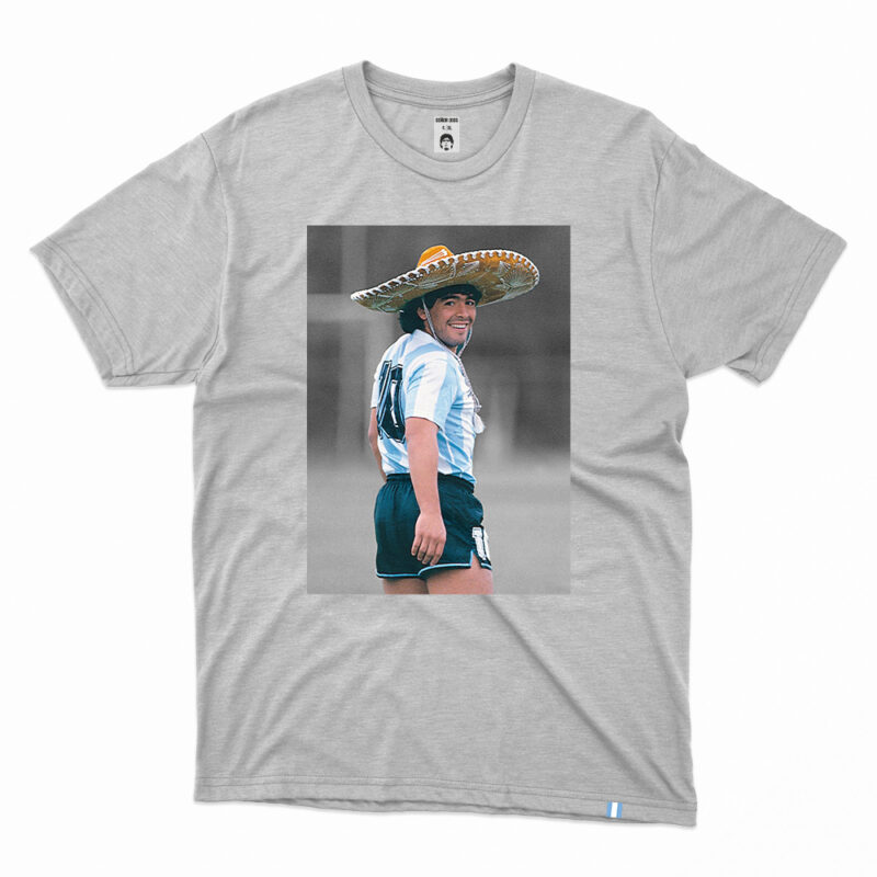 camiseta diego maradona con sombrero